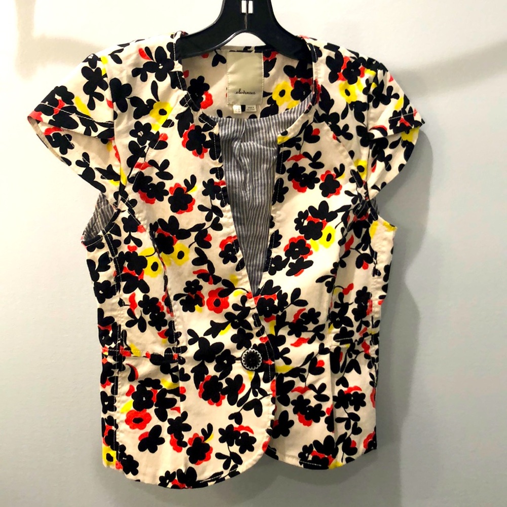 Floral shortsleeved blazer